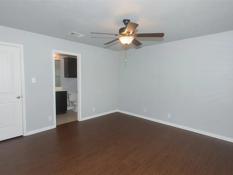 937 Alamo Plaza Dr — Photo 9