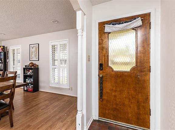 4th image of 3621 Wayland Dr