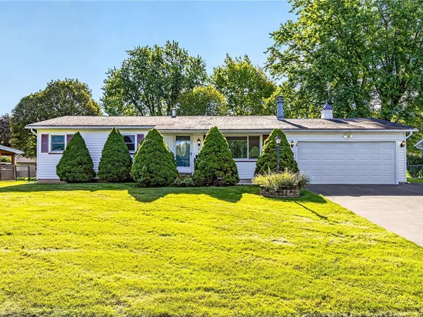 16 Ramsgate Dr, Rochester, NY 14624