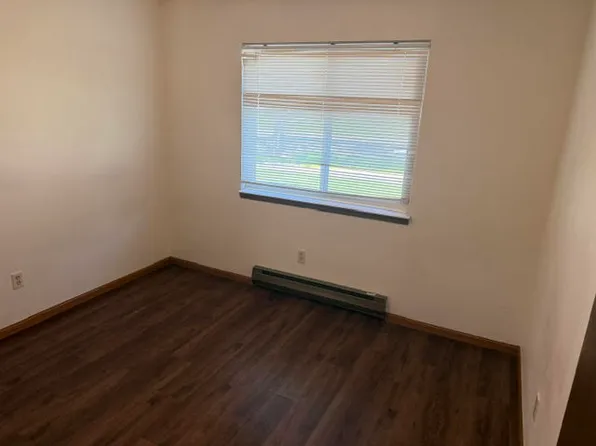 623 Vine St #102, Wisconsin Dells, WI 53965