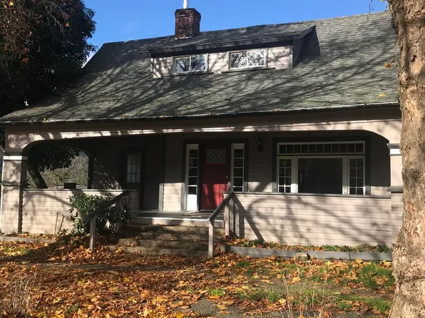 934 Stanton Park Rd, Myrtle Creek, OR 97457