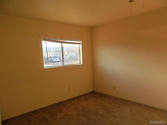 5th image of 3700 N Wells St