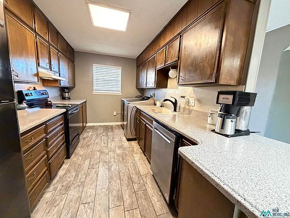 4th image of 108 E Jefferson Pl