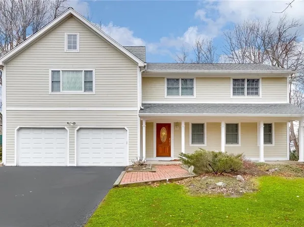 2 Biret Drive, Airmont, NY 10952