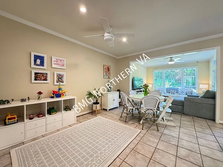 5654 Governors Pond Cir — Photo 11