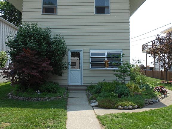 3rd image of 12660 N Lakeshore Dr