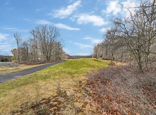 107 Wild Pines Dr, Pocono Pines, PA 18350