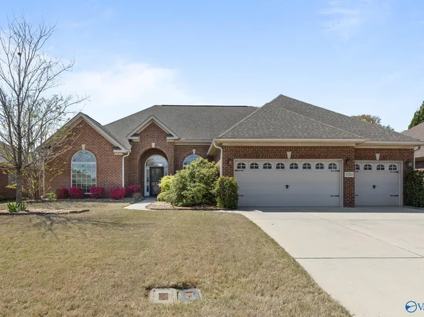 8510 Rolling Oaks Dr SE, Owens Cross Roads, AL 35763