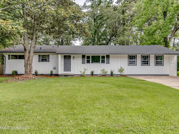 117 Hillcrest Dr, Clinton, MS 39056