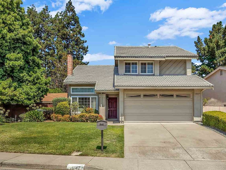 1st image of 1047 Village Oaks Dr