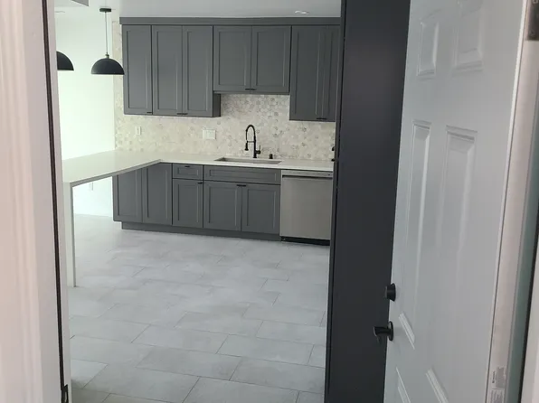 1030 1/2 51st Pl, Los Angeles, CA