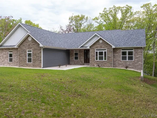 76 W Lake Ct, Sunrise Beach, MO 65079