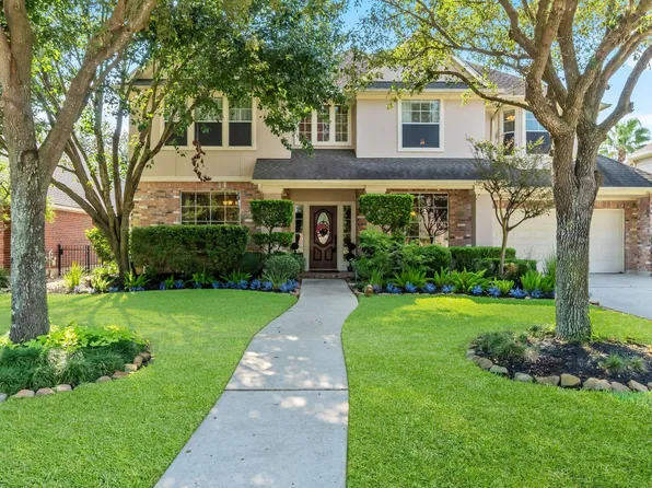 5835 Pinelake Crossing Dr, Spring, TX 77379