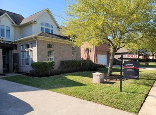 5318 Weatherstone Cir, Sugar Land, TX 77479