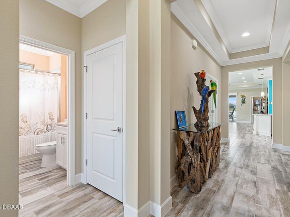 4th image of 480 Margaritaville Ave