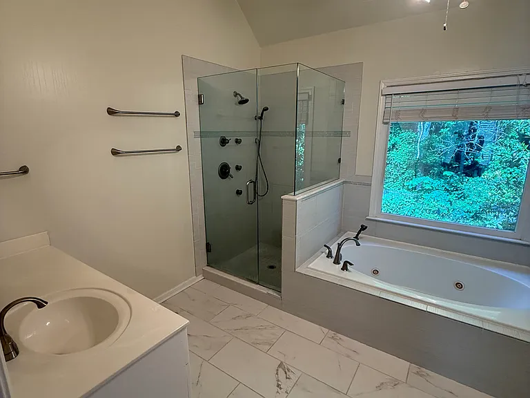 3802 Lance Bluff Ct — Photo 23