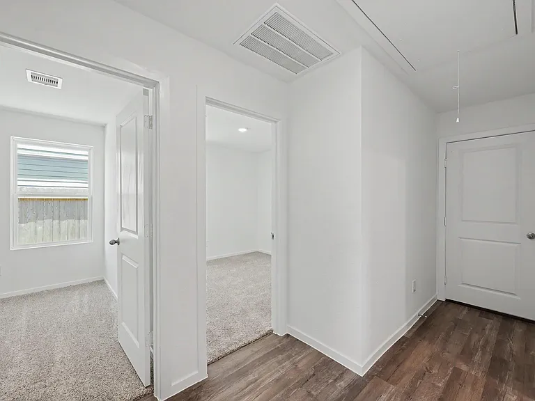 40839 Hawthorne Glades St — Photo 24