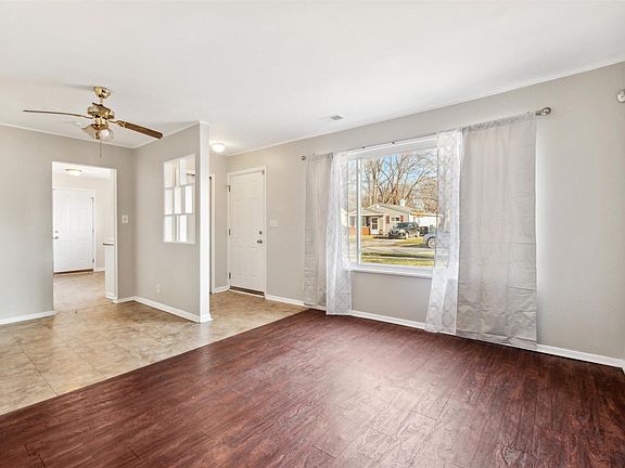 2nd image of 21921 Blackstone Ave
