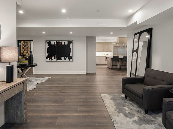 4th image of 1839 Pandora Ave #A