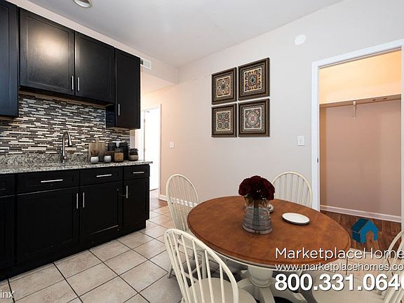 4th image of 6828 S Prairie Ave #1