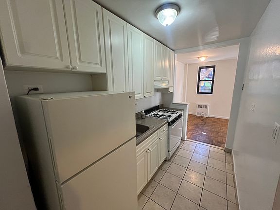 3rd image of 14470 41st Ave #112