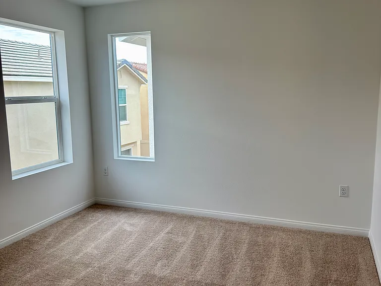 1261 Galaxy Way — Photo 33