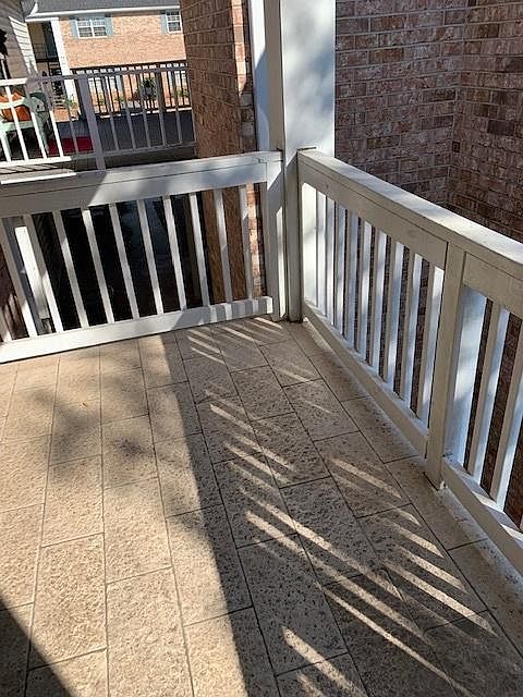 1st image of 925 Cleveland St Unit 10