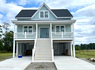 202 Gem Ct, Beaufort, NC 28516