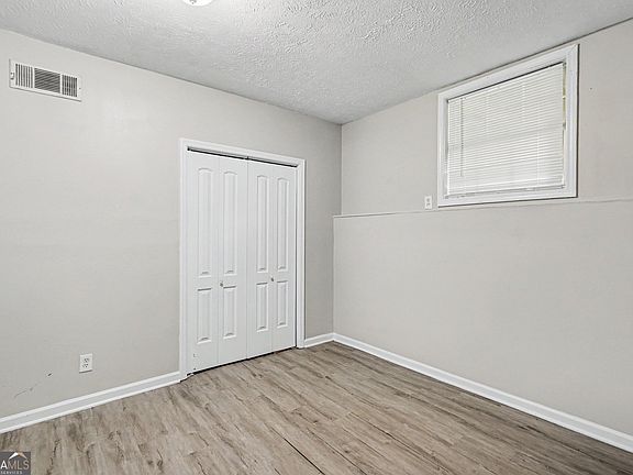 5th image of 6085 Cowan Mill Rd