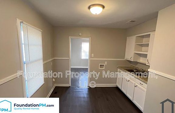 3rd image of 1931 Sipes Ave