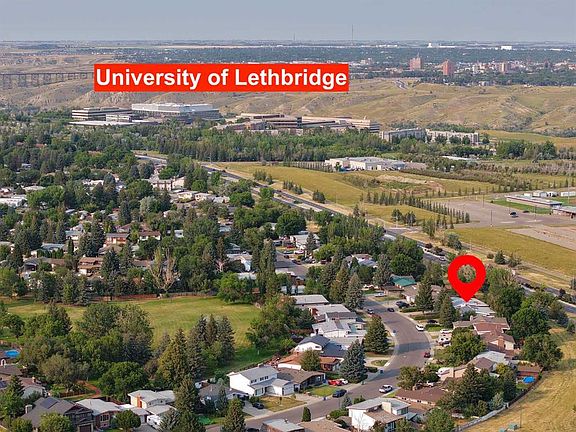 3rd image of 159 E Laval Blvd W