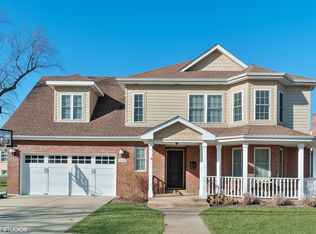 3348 W 99th St, Evergreen Park, IL