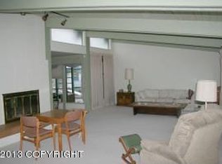 2013 Wildwood Ln, Anchorage, AK 99517