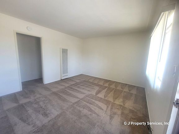 3rd image of 2609 Pasadena Ave #7