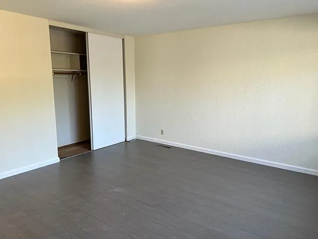 638 College Ave #638 — Photo 14