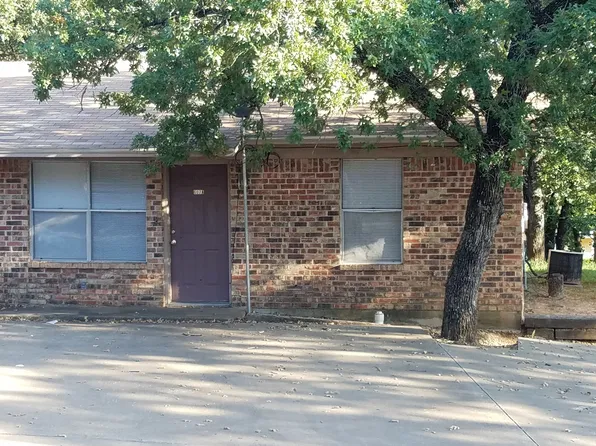 607 Maurice St APT A-b, Keene, TX 76059