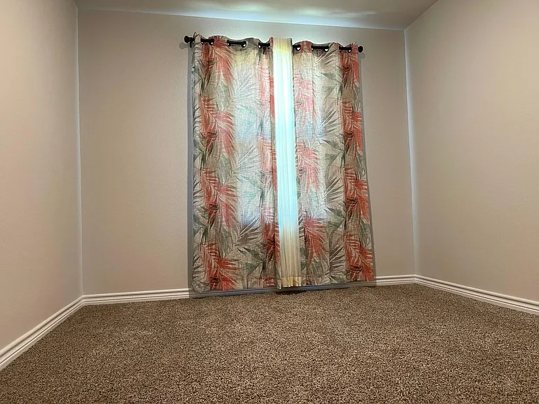 2nd bedroom (front)