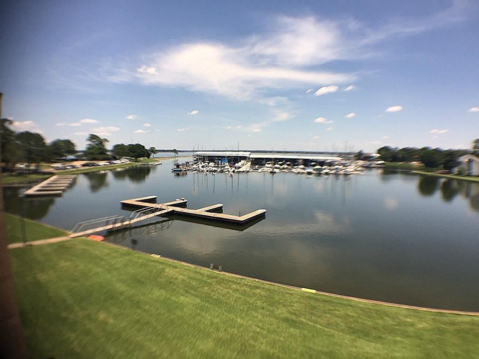 1st image of 12600 Melville Dr #3