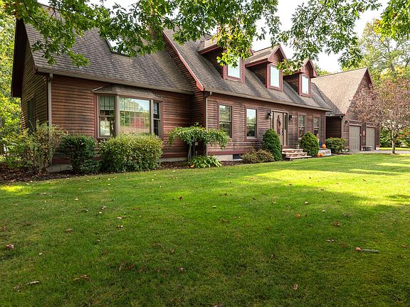 2nd image of 20 Chancery Ln