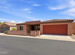 1316 W Vuelta Del Yunque, Sahuarita, AZ 85629
