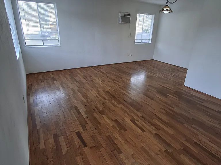 309 Marie St — Photo 15