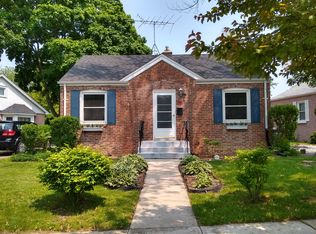 19 Willow Pl, Hobart, IN 46342