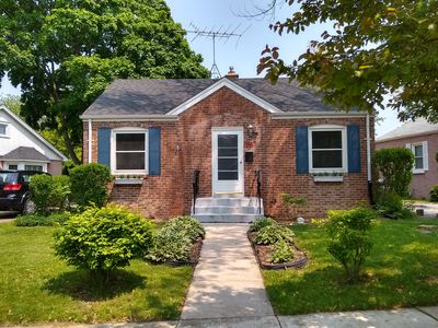 19 Willow Pl, Hobart, IN, 46342