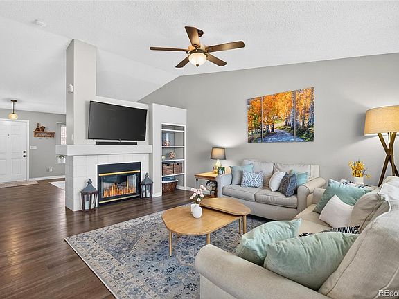 4th image of 9600 Castle Ridge Circle