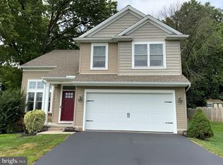 1605 Buttercup Rd, Lancaster, PA 17602