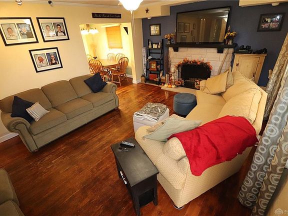 2nd image of 4084 Carondelet Dr