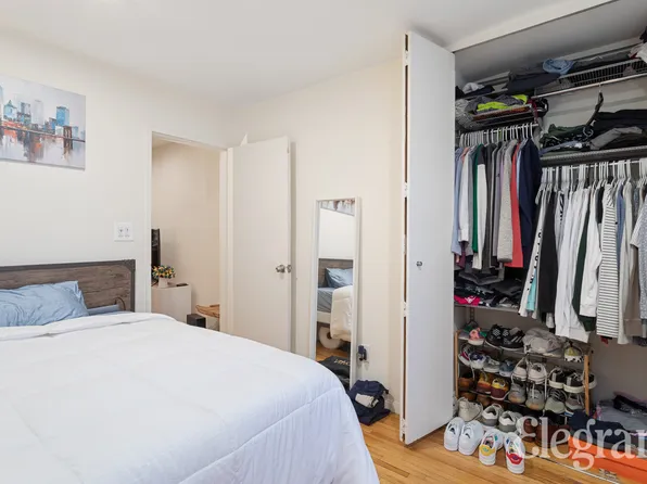 324 East 35th Street 2A image 2 of 6