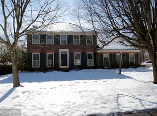 10 Whittingham Cir, Sterling, VA 20165