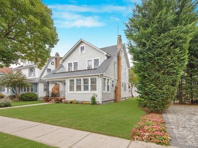 327 N Forest Avenue, Rockville Centre, NY, 11570