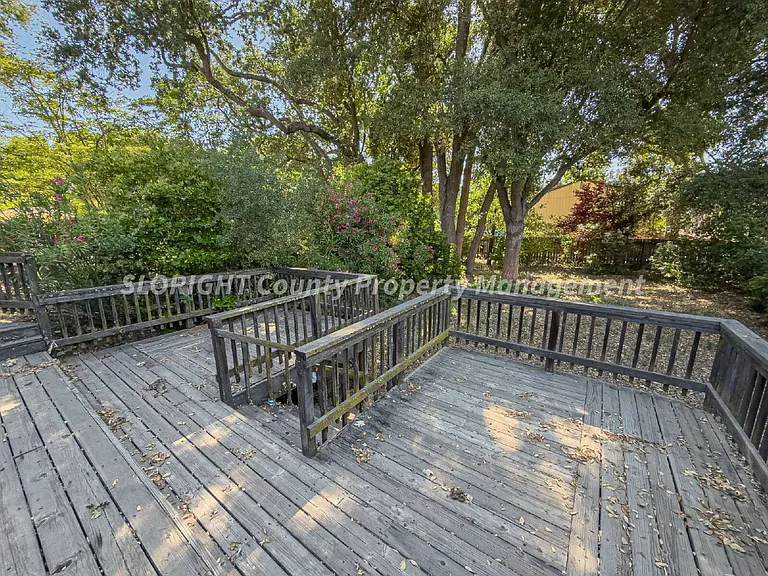 8120 Azucena Ave — Photo 34